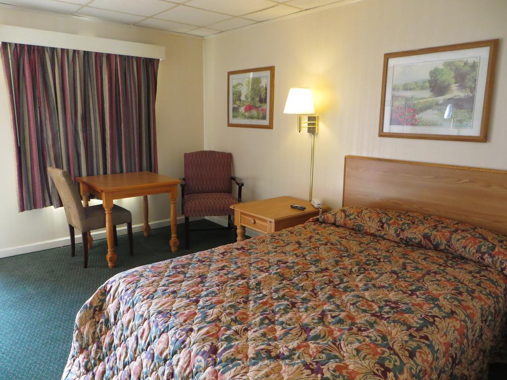 Pine Crest Motor Lodge Holly Springs Quarto foto